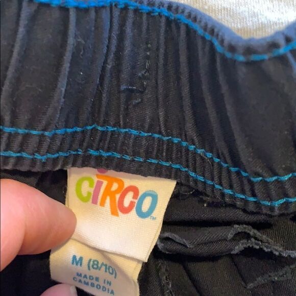 Boy top & bottom bundle 2 - Picture 7 of 10